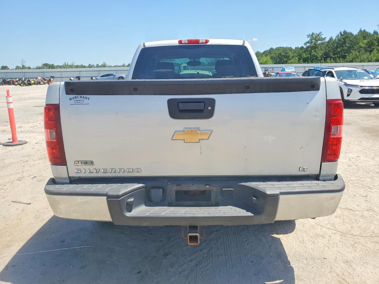 2011 CHEVROLET SILVERADO