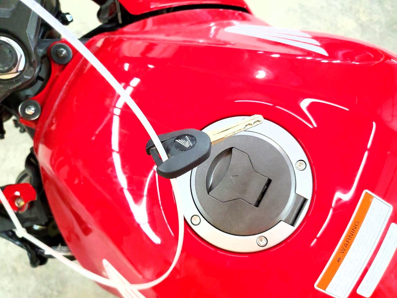 2025 HONDA CBR CYCLE