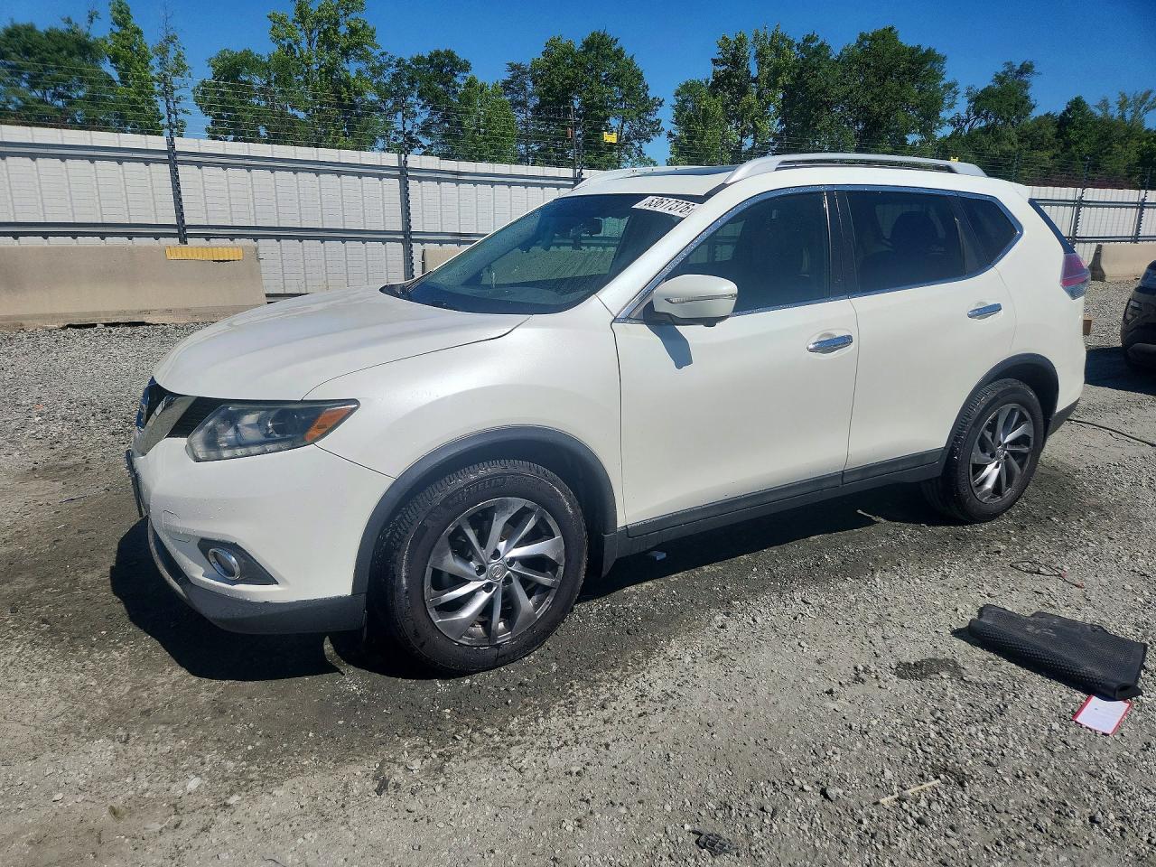 2015 NISSAN ROGUE