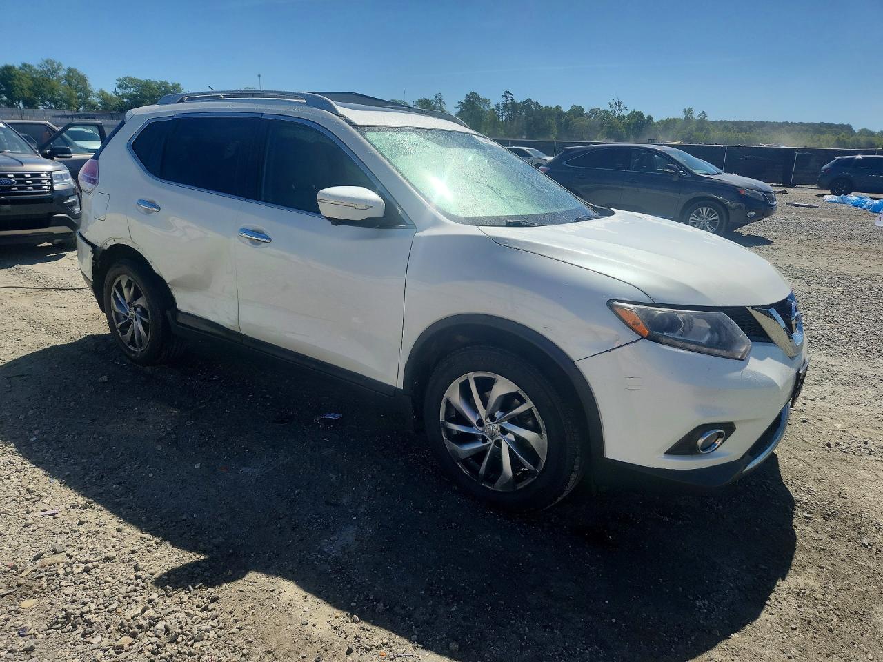 2015 NISSAN ROGUE