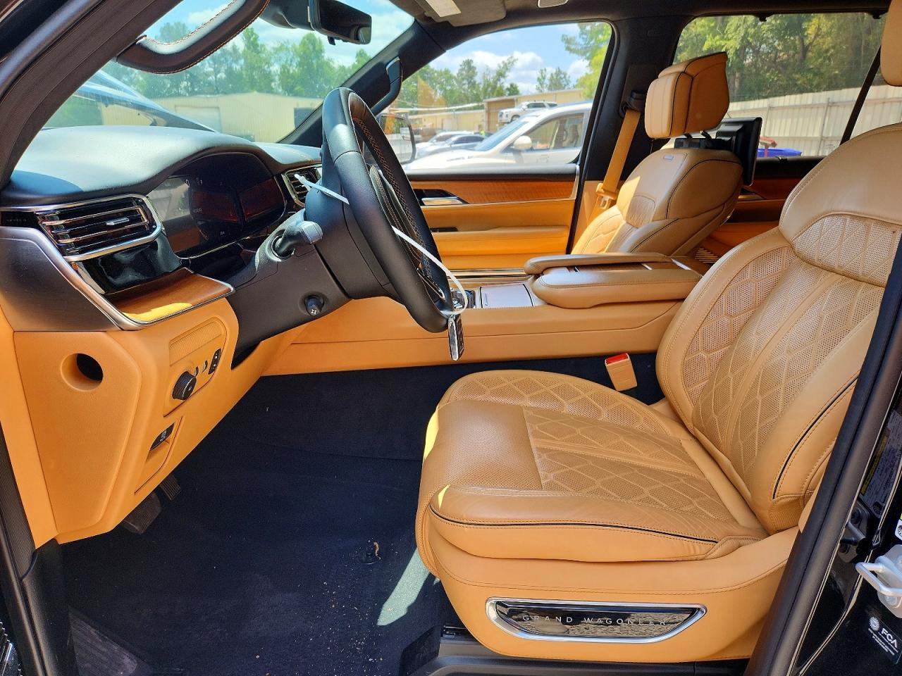 2024 JEEP GRAND WAGO