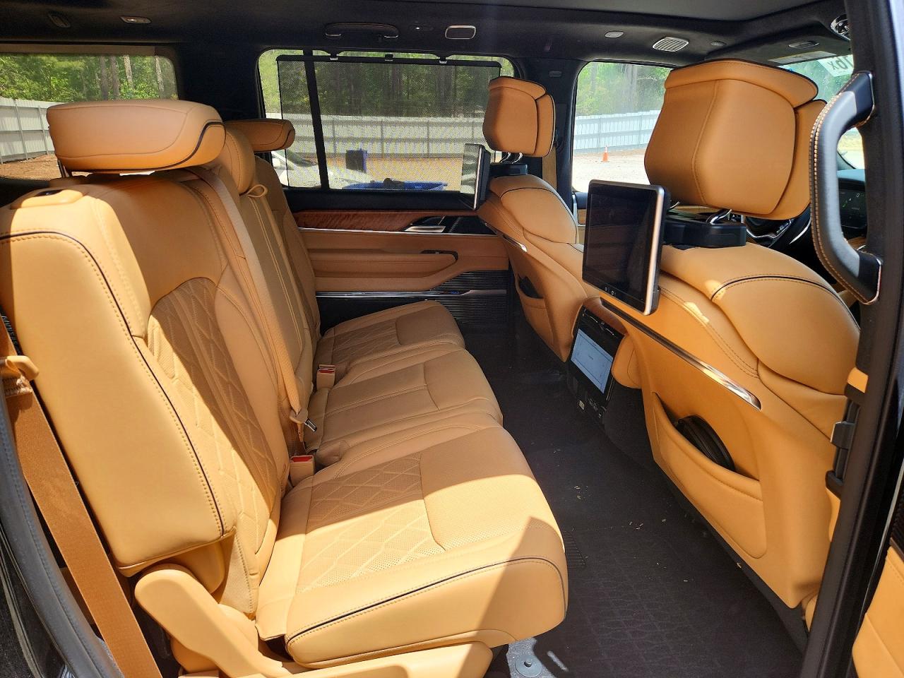 2024 JEEP GRAND WAGO