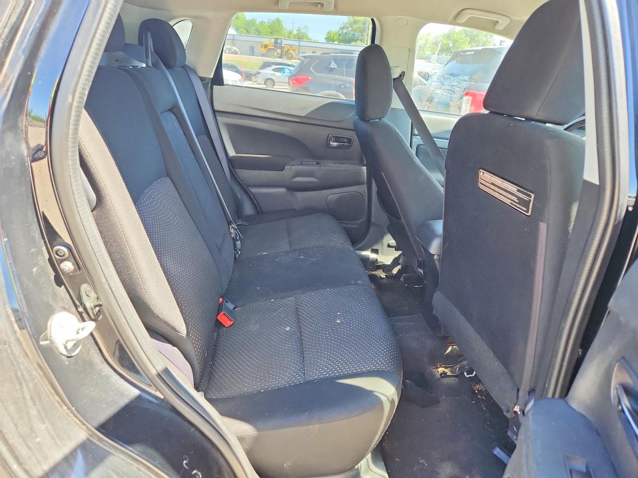 2016 MITSUBISHI OUTLANDER