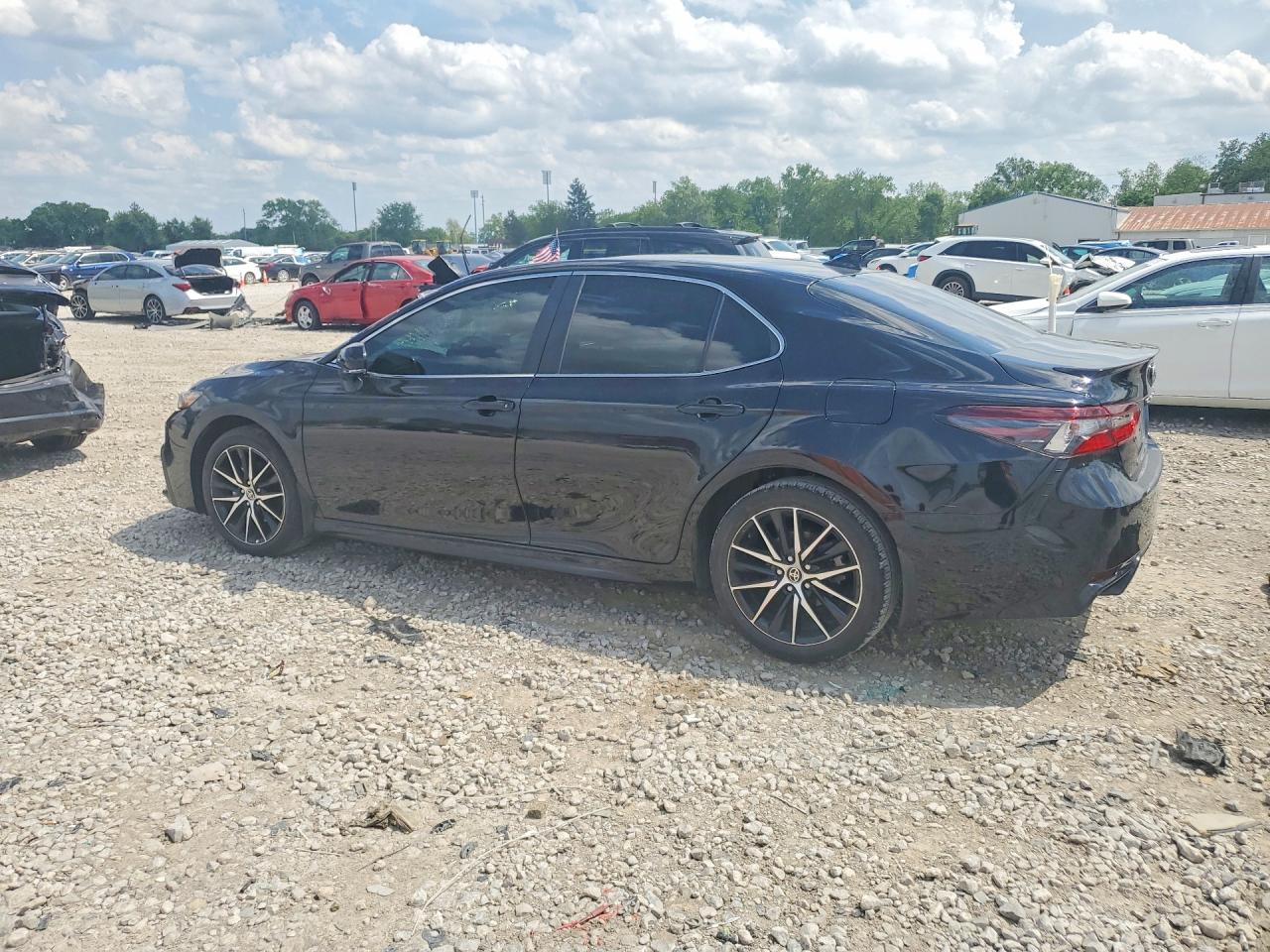 2024 TOYOTA CAMRY