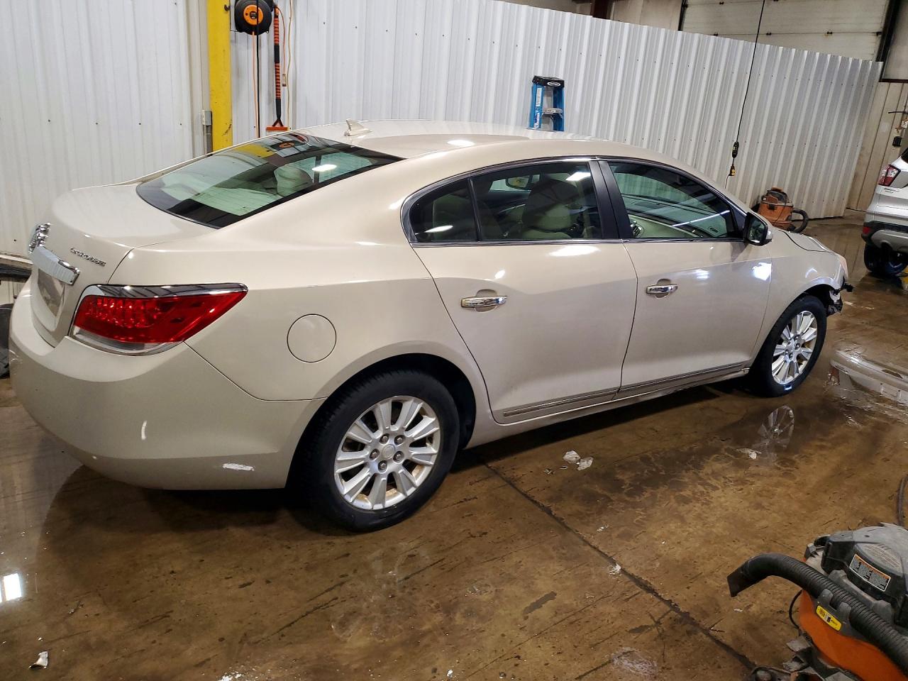 2010 BUICK LACROSSE