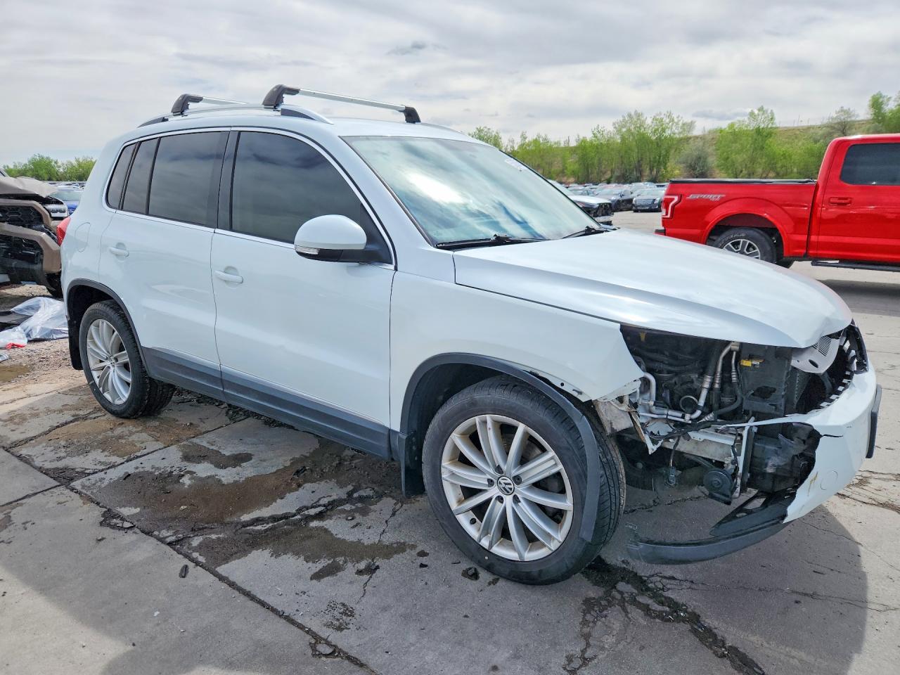 2014 VOLKSWAGEN TIGUAN