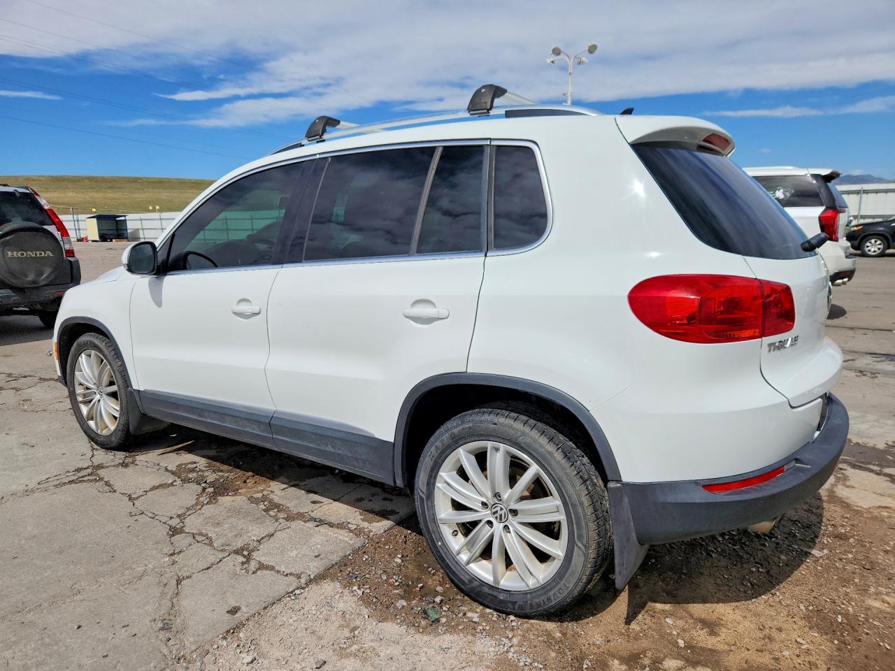 2014 VOLKSWAGEN TIGUAN