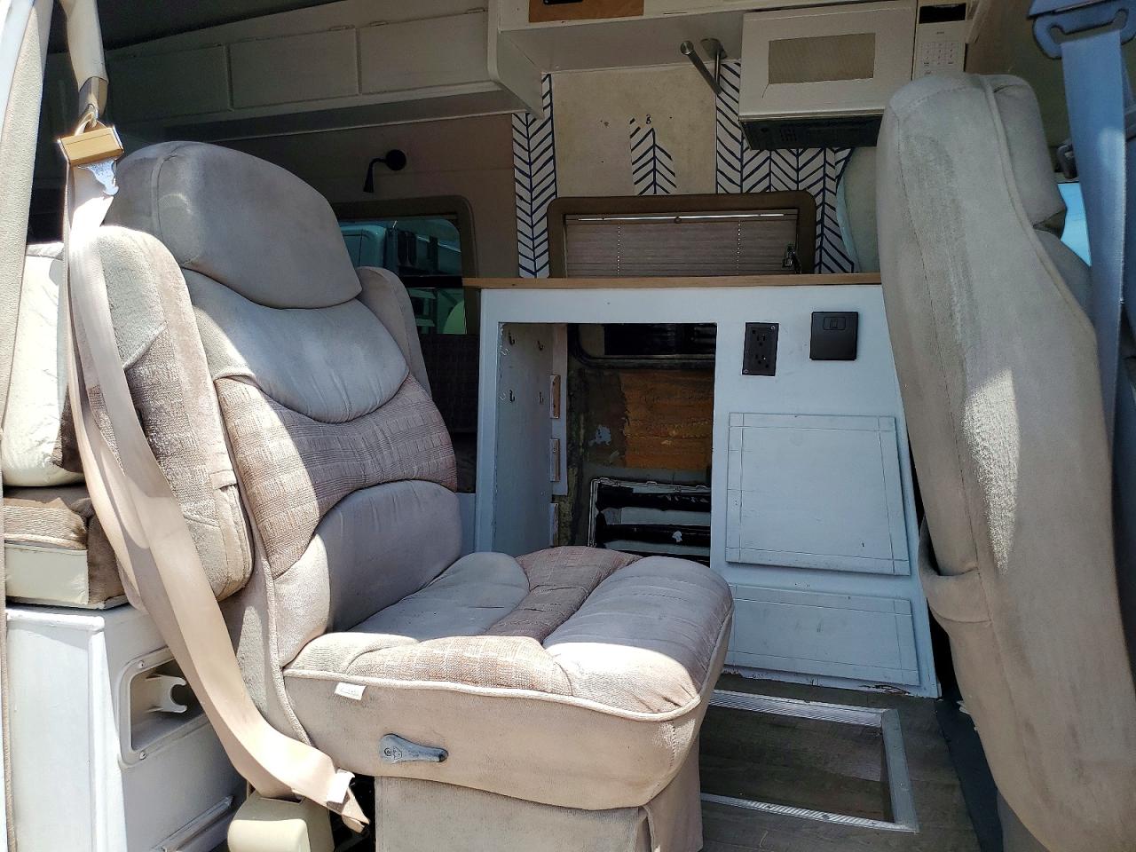 1996 DODGE B SERIES