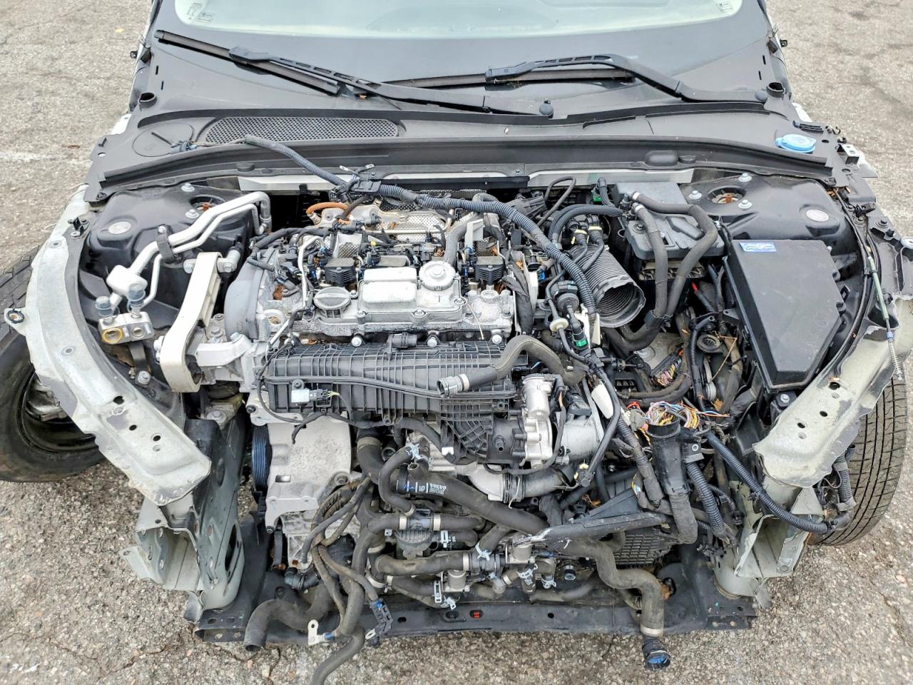2023 VOLVO S90
