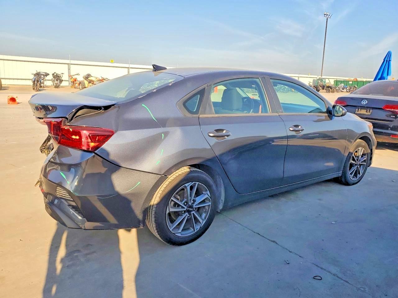 2024 KIA FORTE
