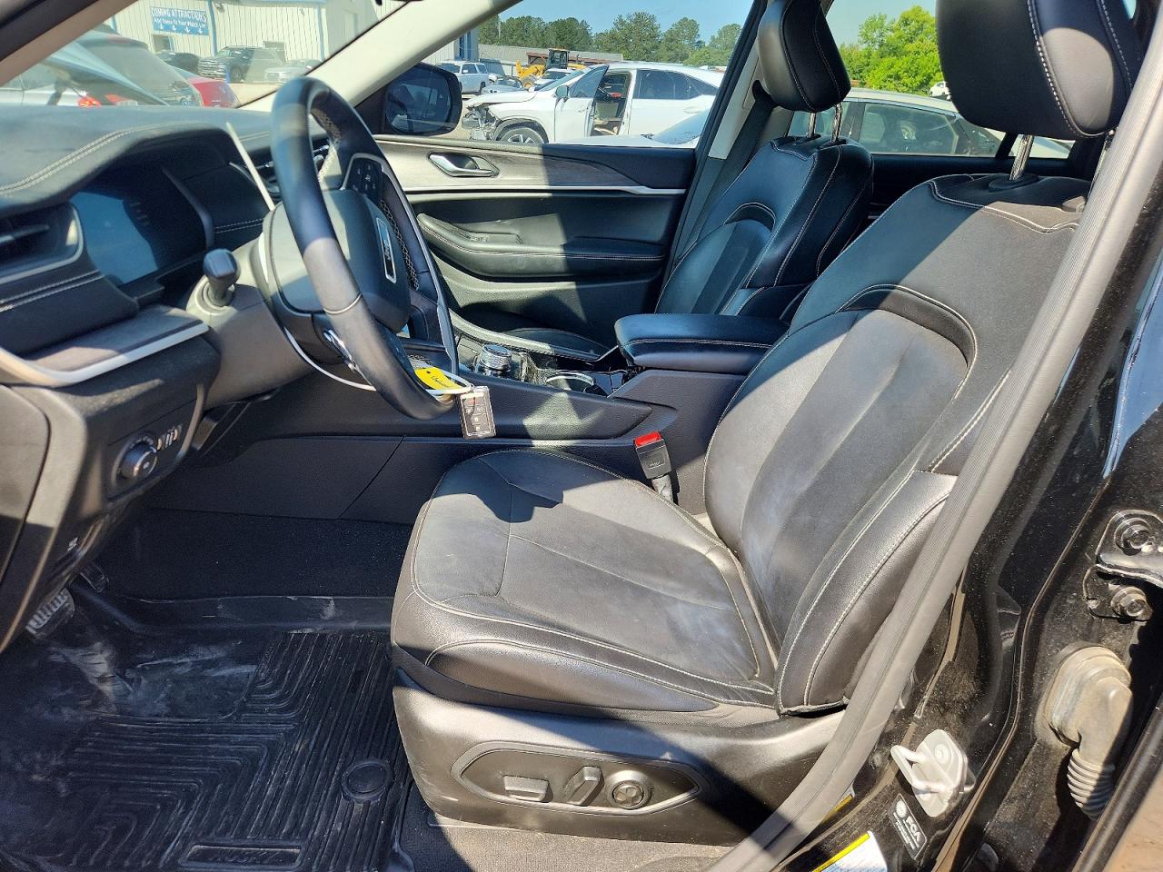 2022 JEEP CHEROKEE