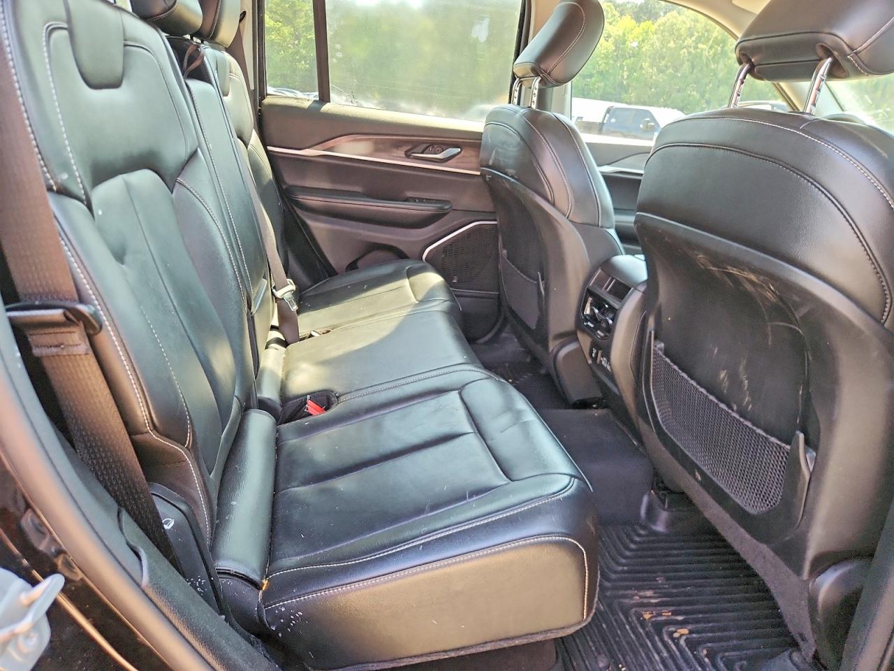 2022 JEEP CHEROKEE