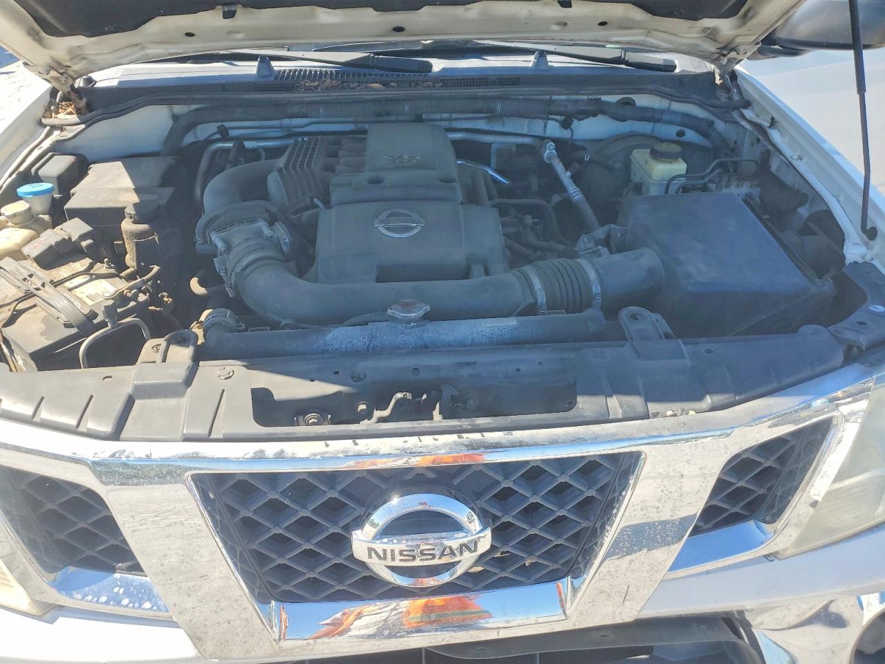 2010 NISSAN FRONTIER