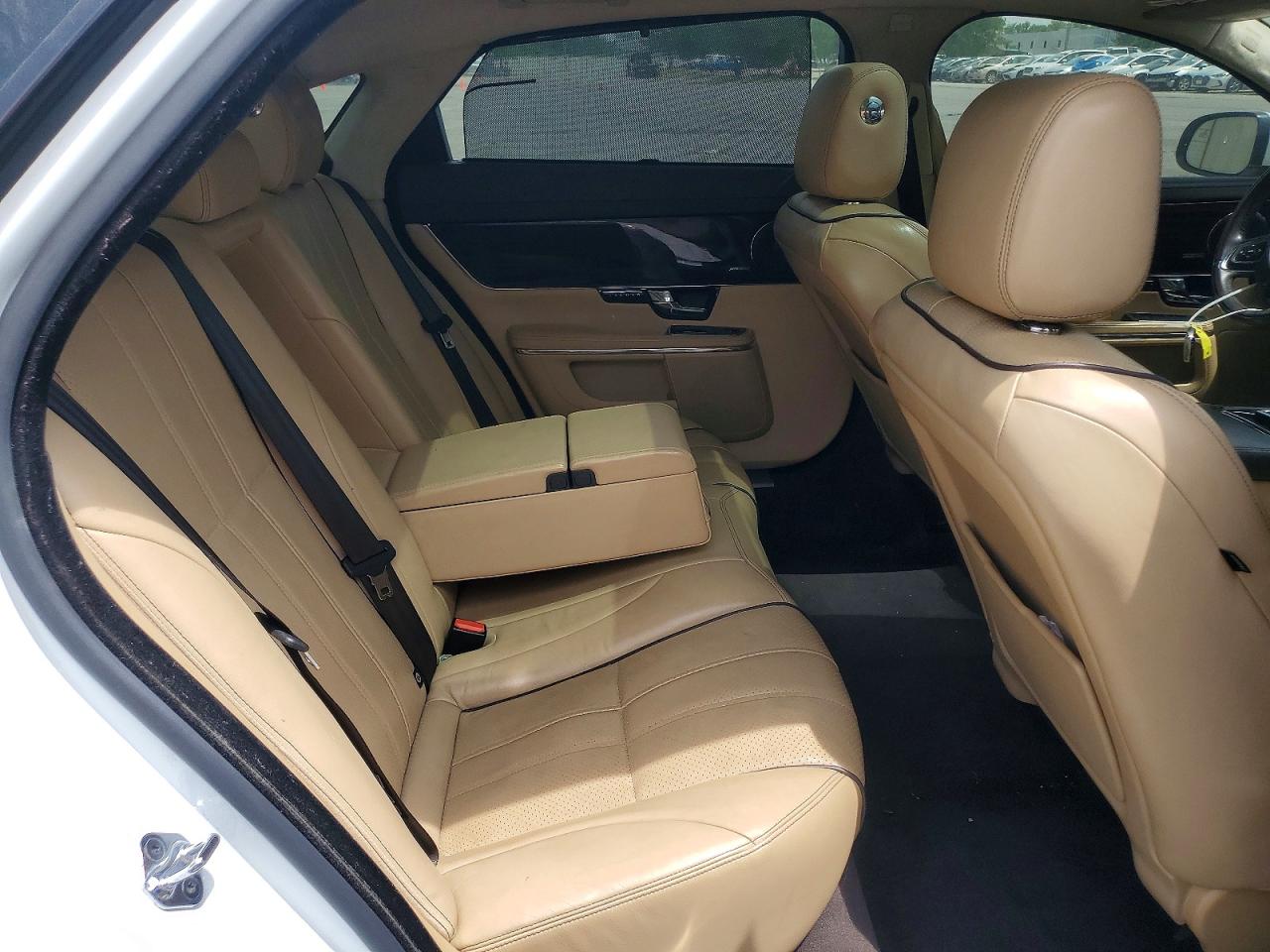 2013 JAGUAR XJ