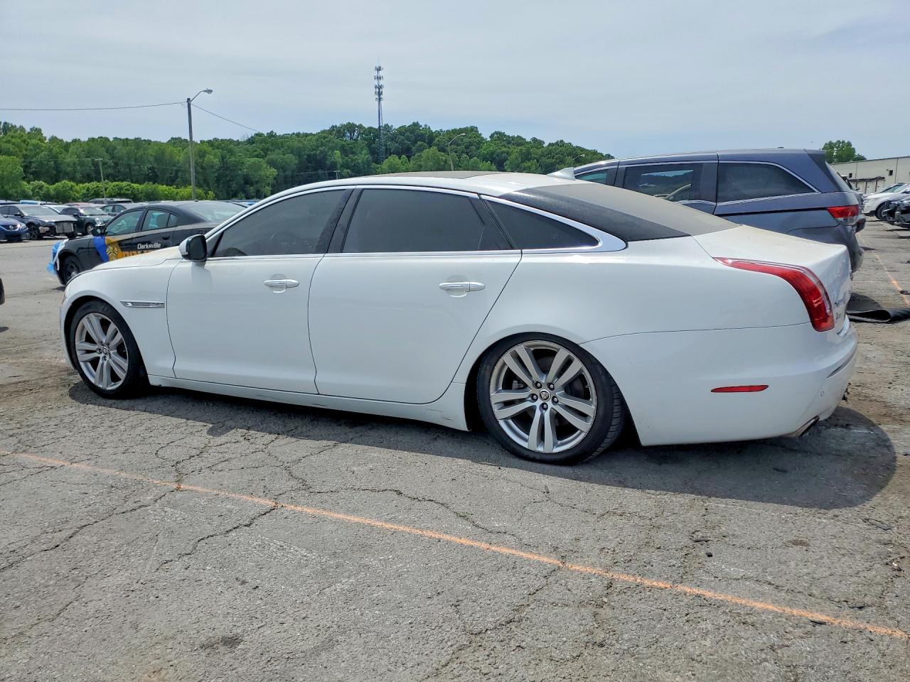 2013 JAGUAR XJ