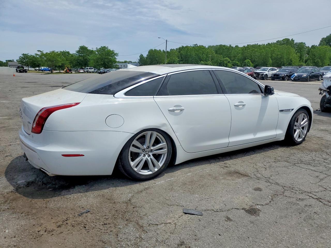 2013 JAGUAR XJ