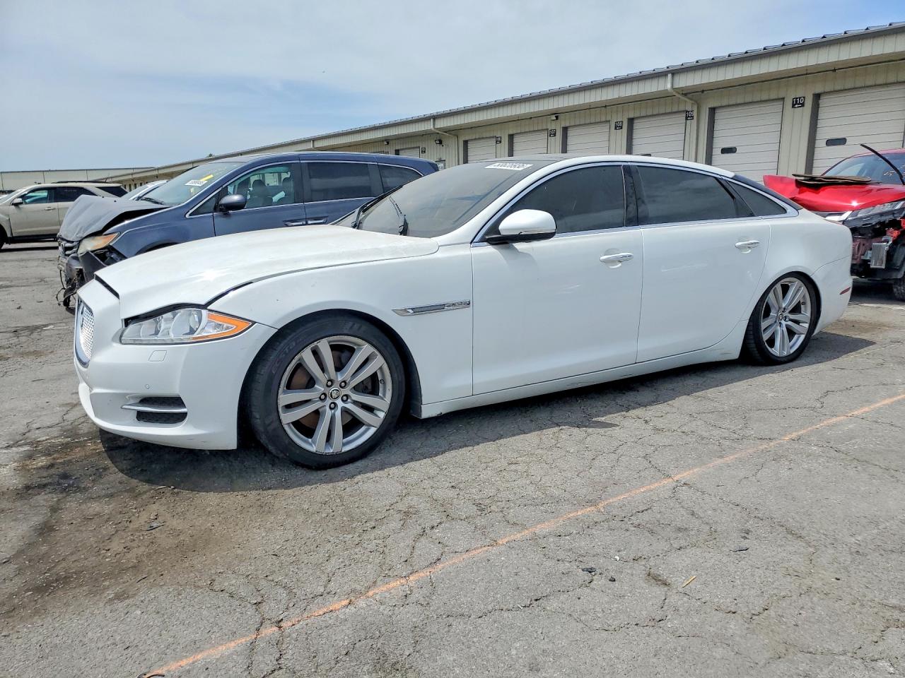 2013 JAGUAR XJ