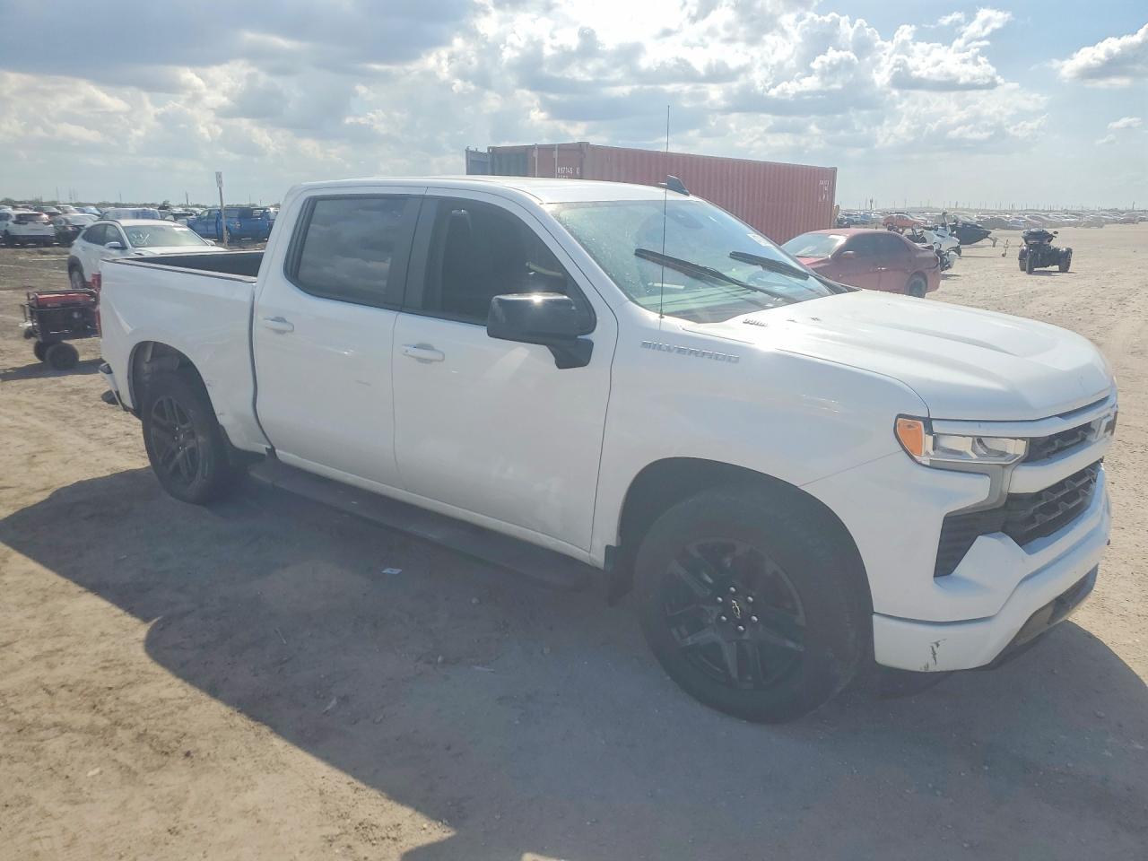 2025 CHEVROLET SILVERADO