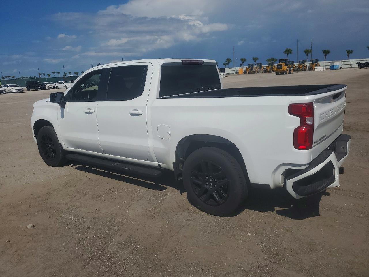 2025 CHEVROLET SILVERADO