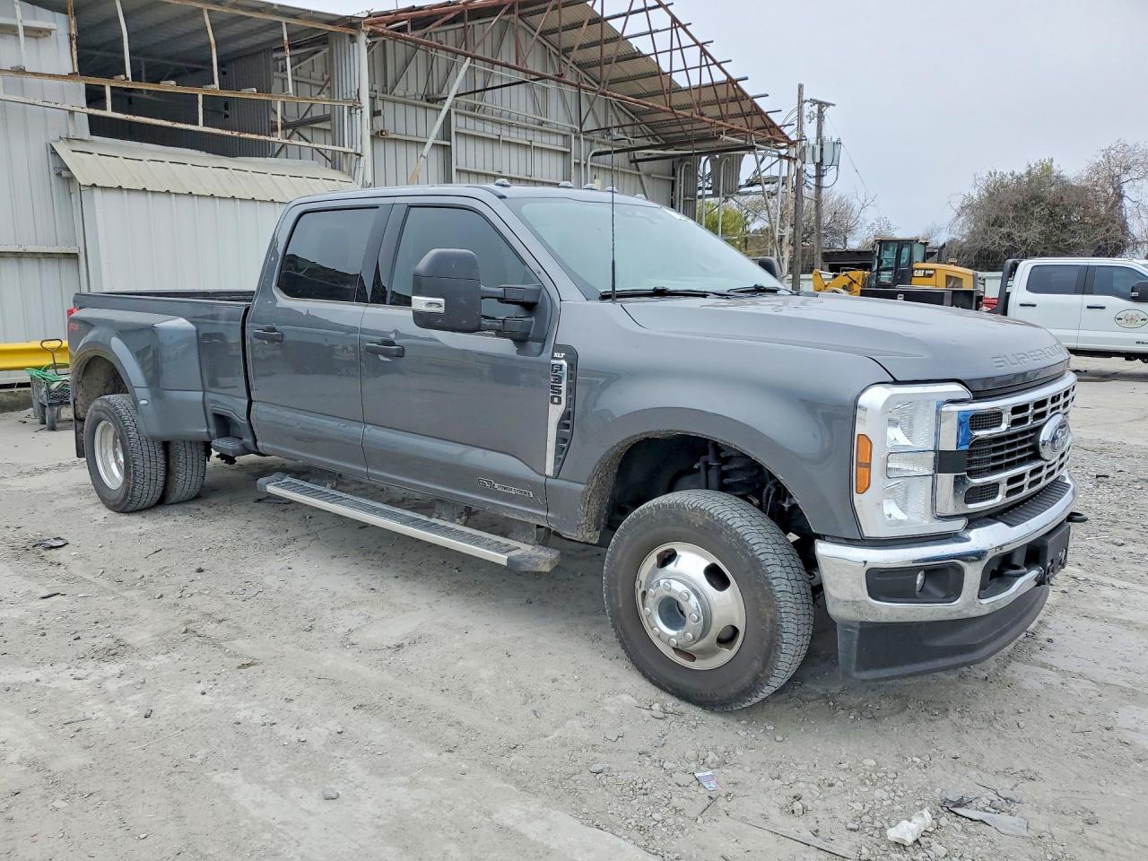 2025 FORD F350