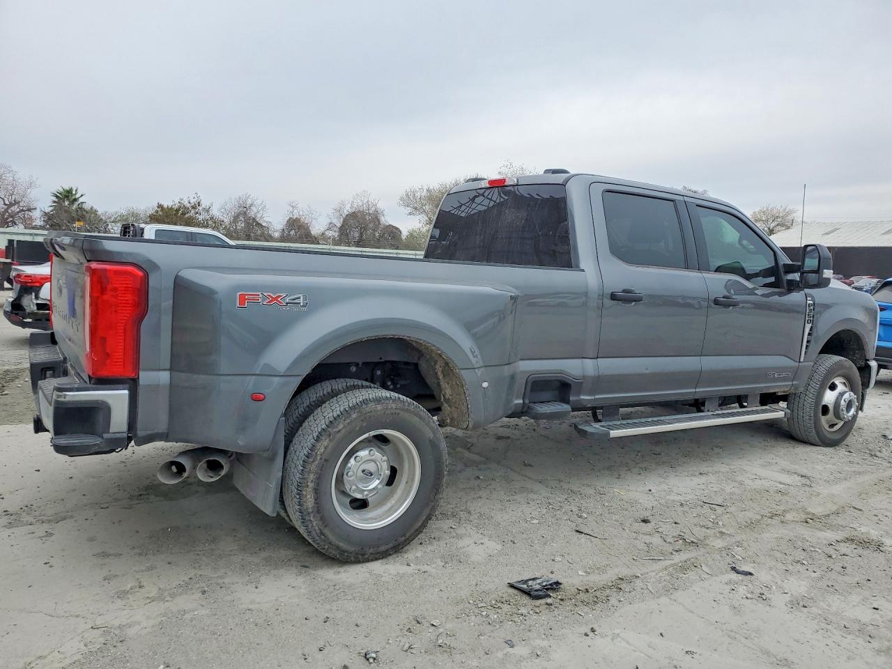 2025 FORD F350