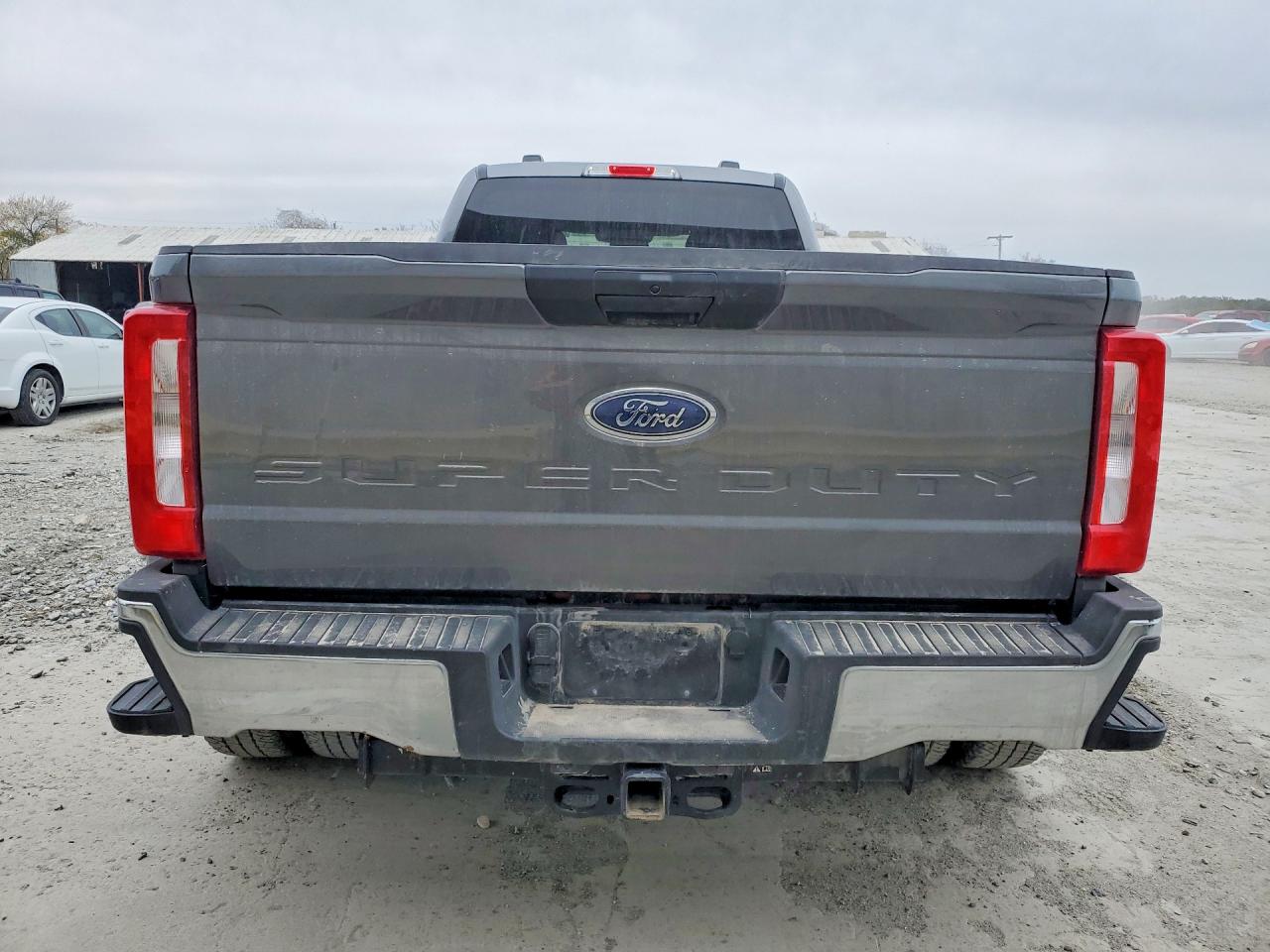 2025 FORD F350
