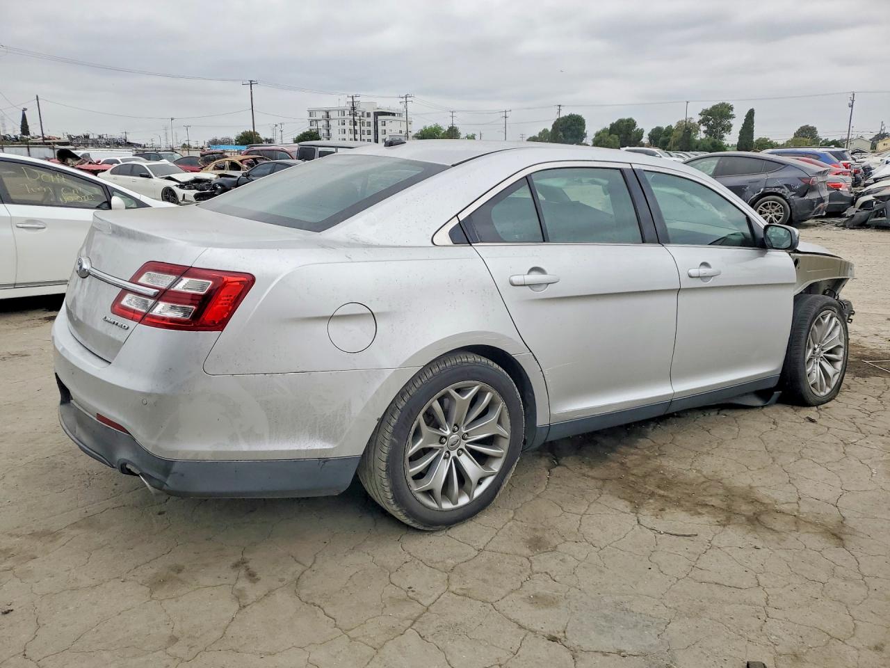 2013 FORD TAURUS
