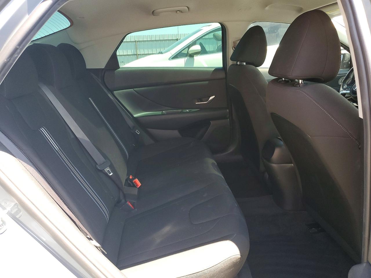 2022 HYUNDAI ELANTRA