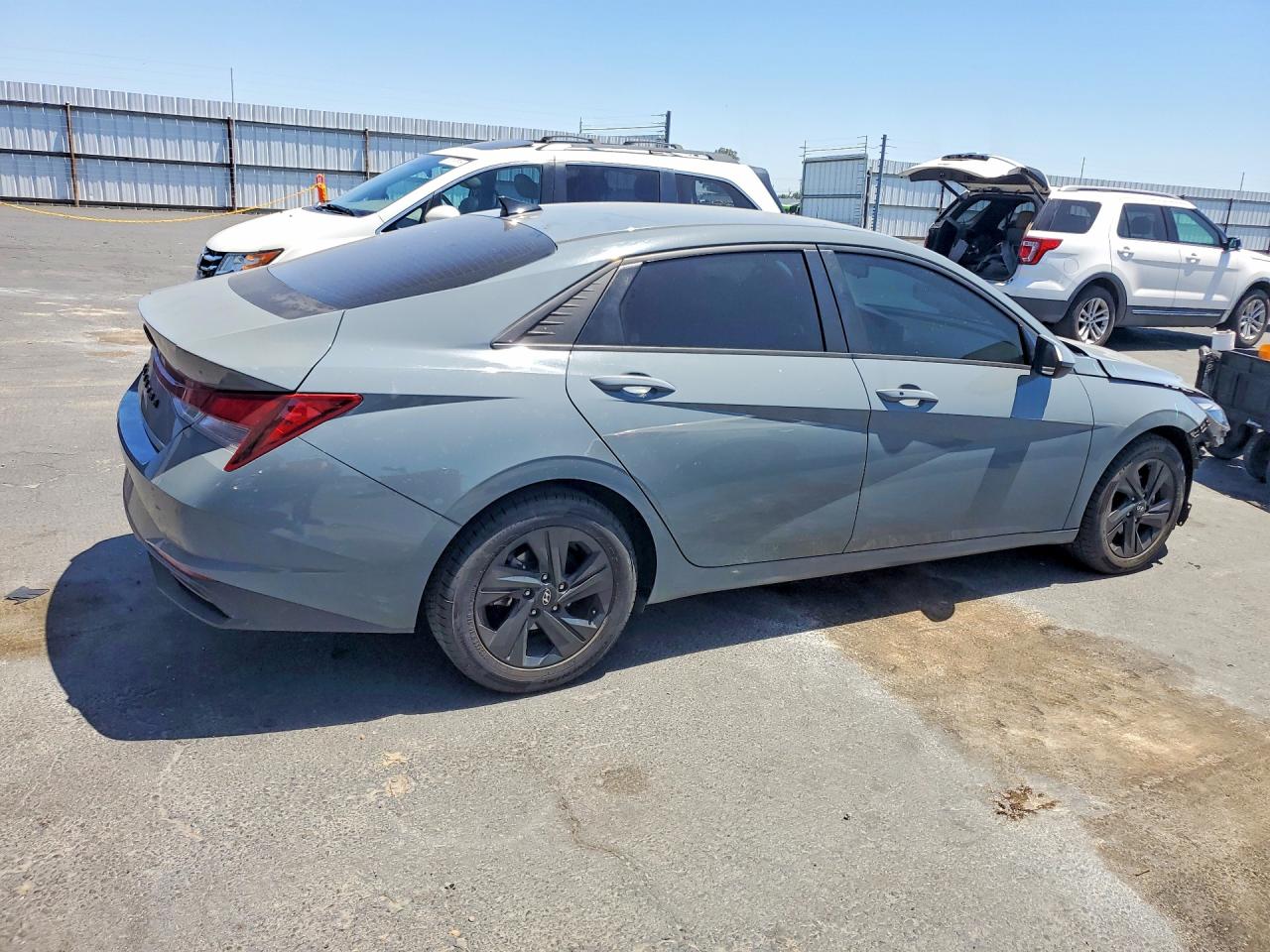 2022 HYUNDAI ELANTRA