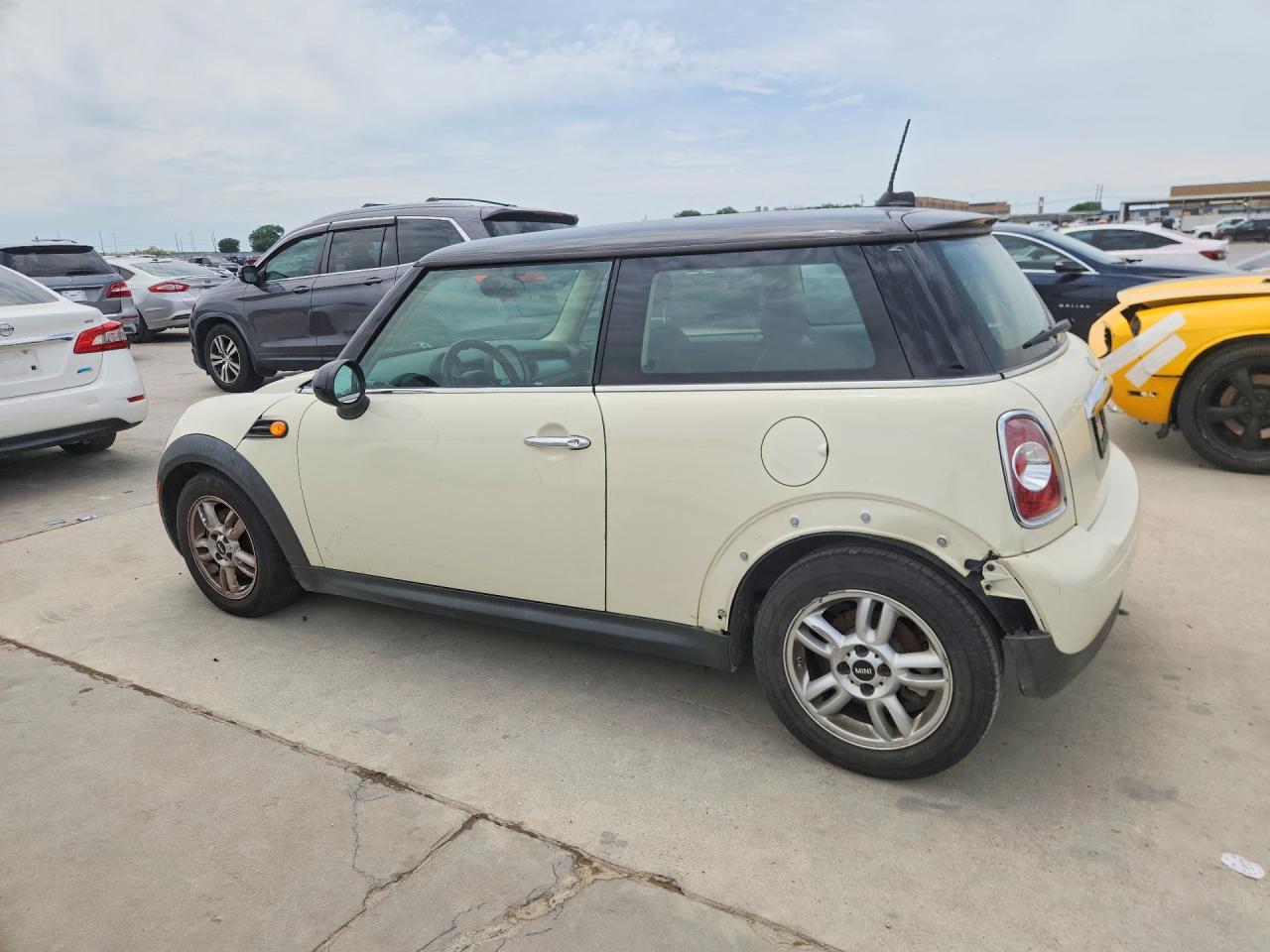 2013 MINI COOPER