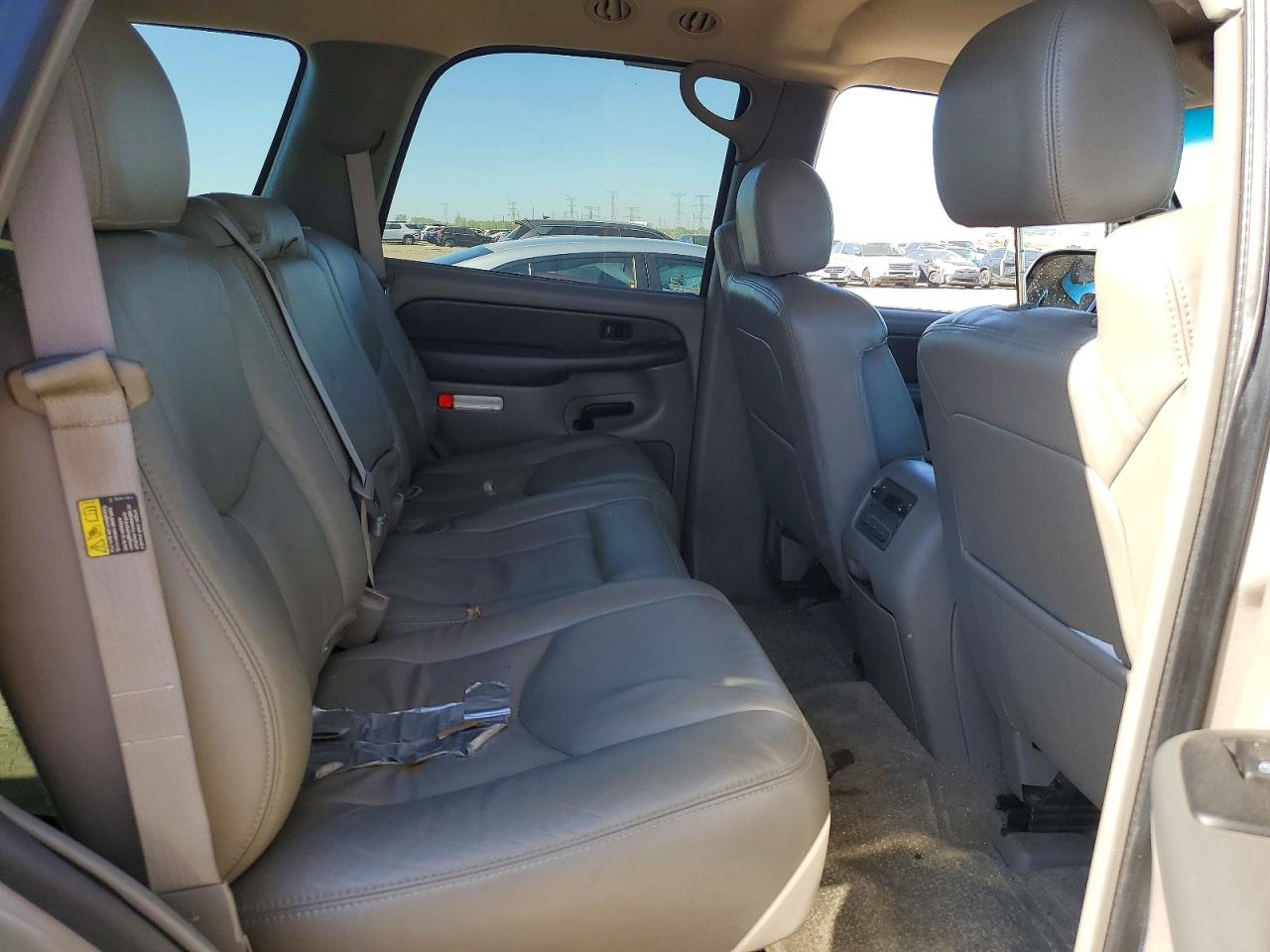 2003 CHEVROLET TAHOE