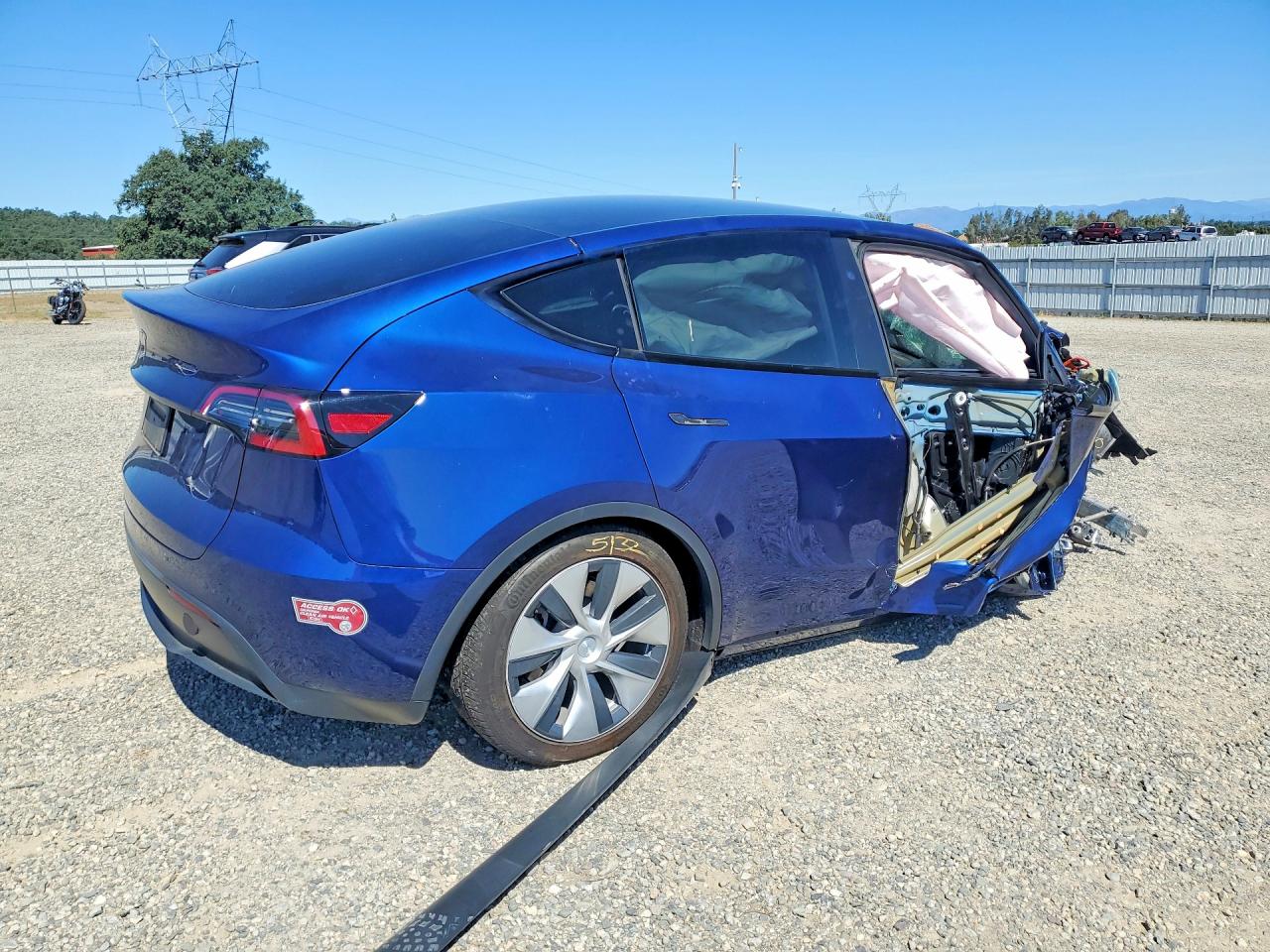 2023 TESLA MODEL Y