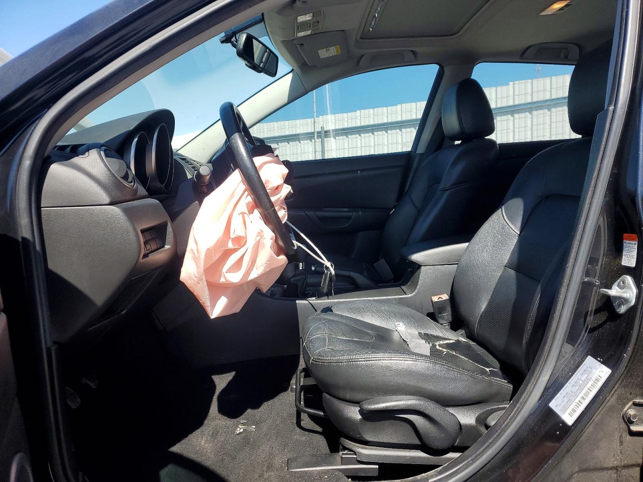 2005 MAZDA MAZDA3