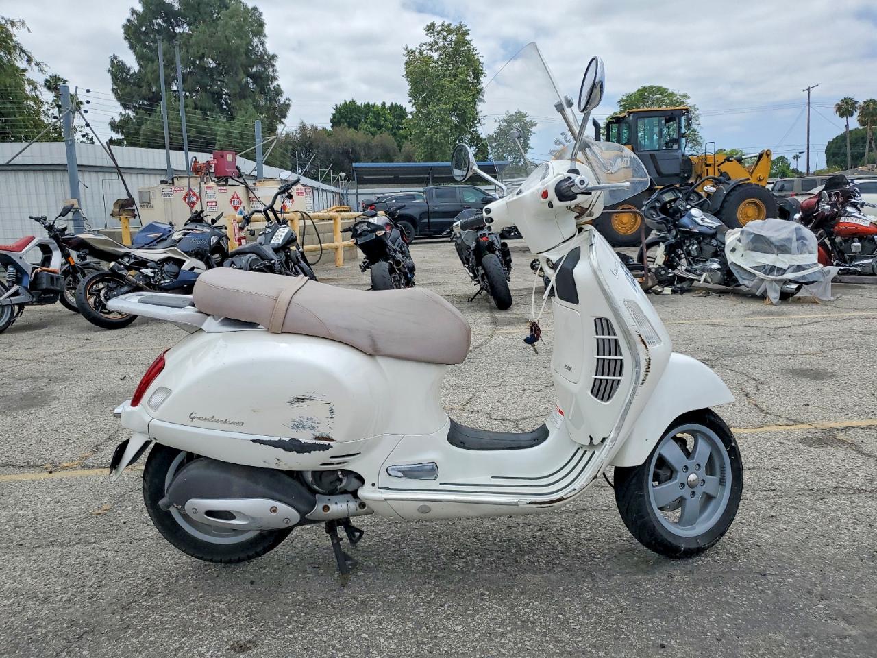 2006 VESPA SCOOTER
