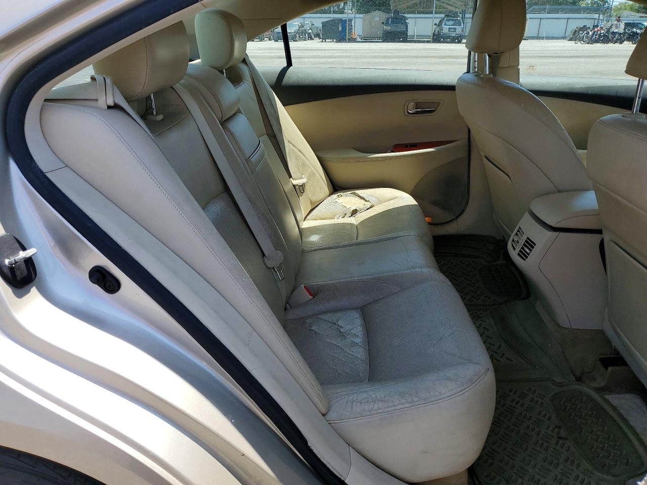 2011 LEXUS ES350