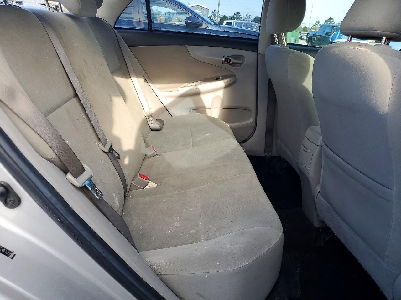 2011 TOYOTA COROLLA