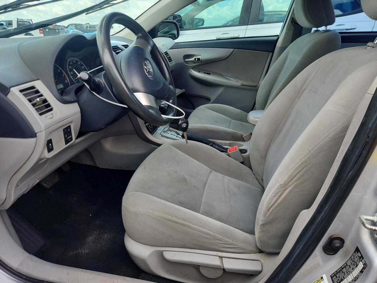 2011 TOYOTA COROLLA