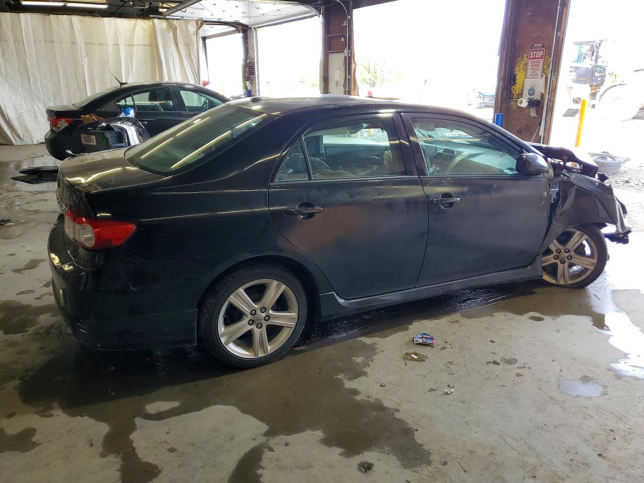 2013 TOYOTA COROLLA