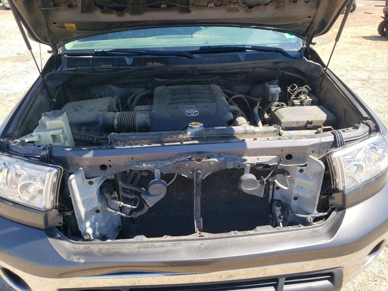 2012 TOYOTA TUNDRA