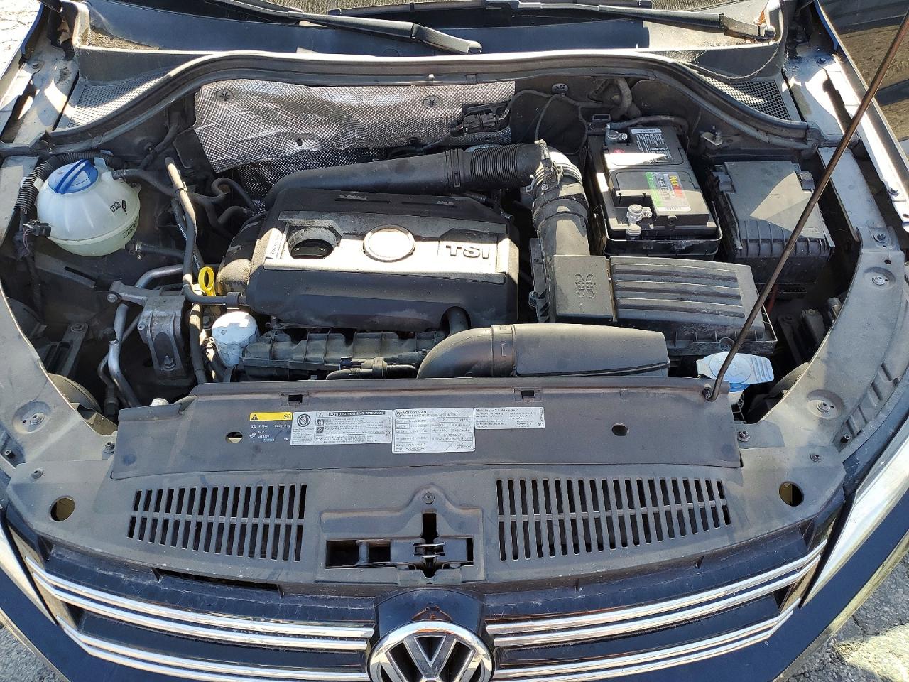 2017 VOLKSWAGEN TIGUAN
