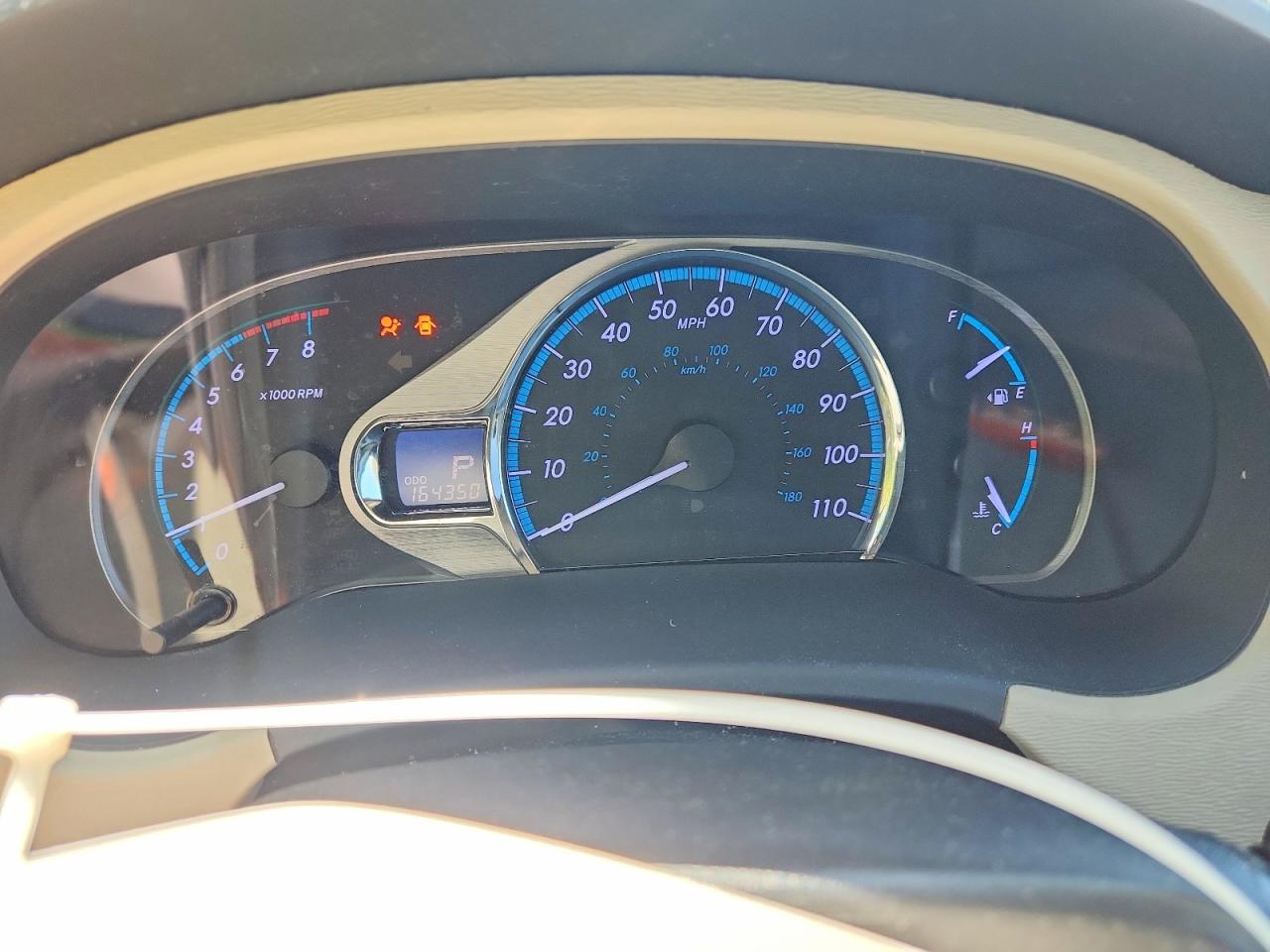 2012 TOYOTA SIENNA