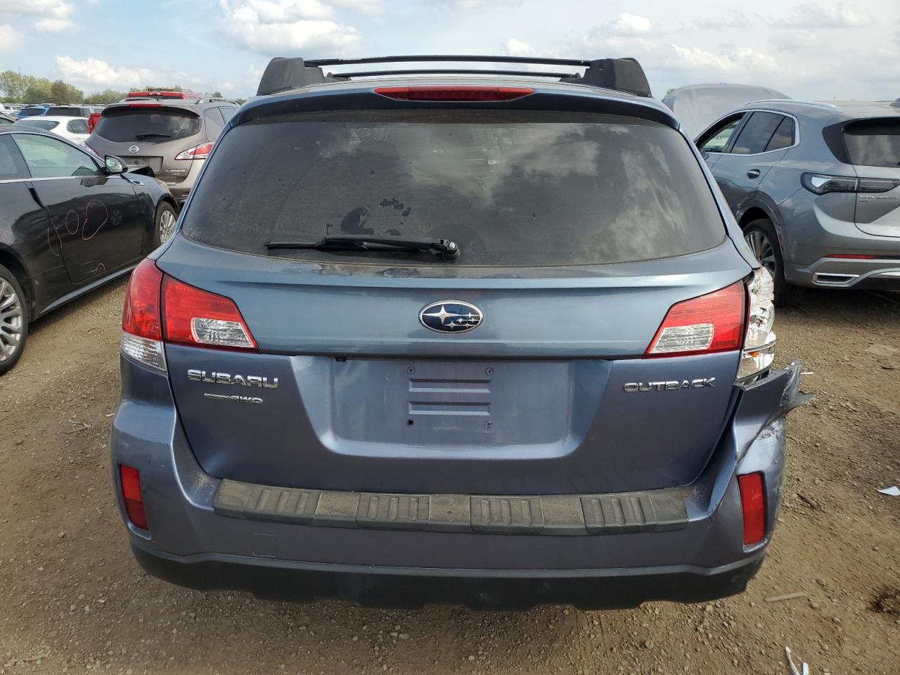 2013 SUBARU OUTBACK
