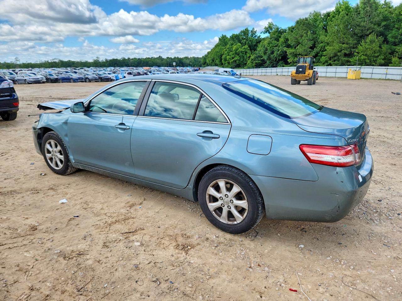 2011 TOYOTA CAMRY