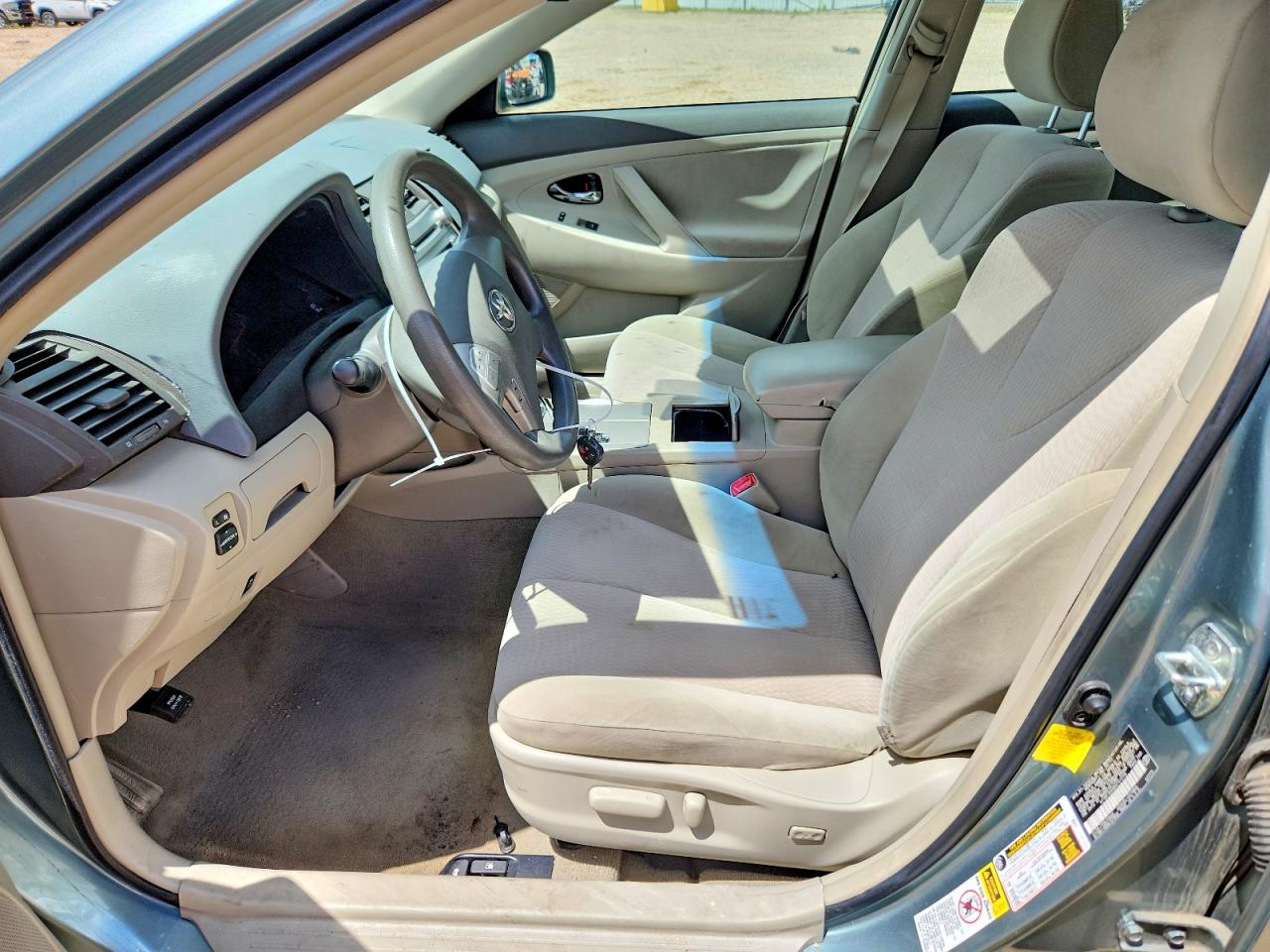 2011 TOYOTA CAMRY