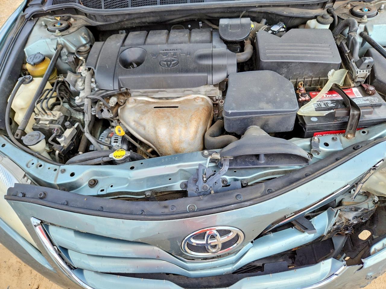2011 TOYOTA CAMRY