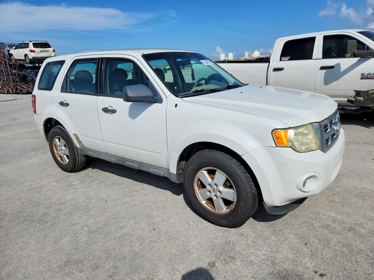2010 FORD ESCAPE