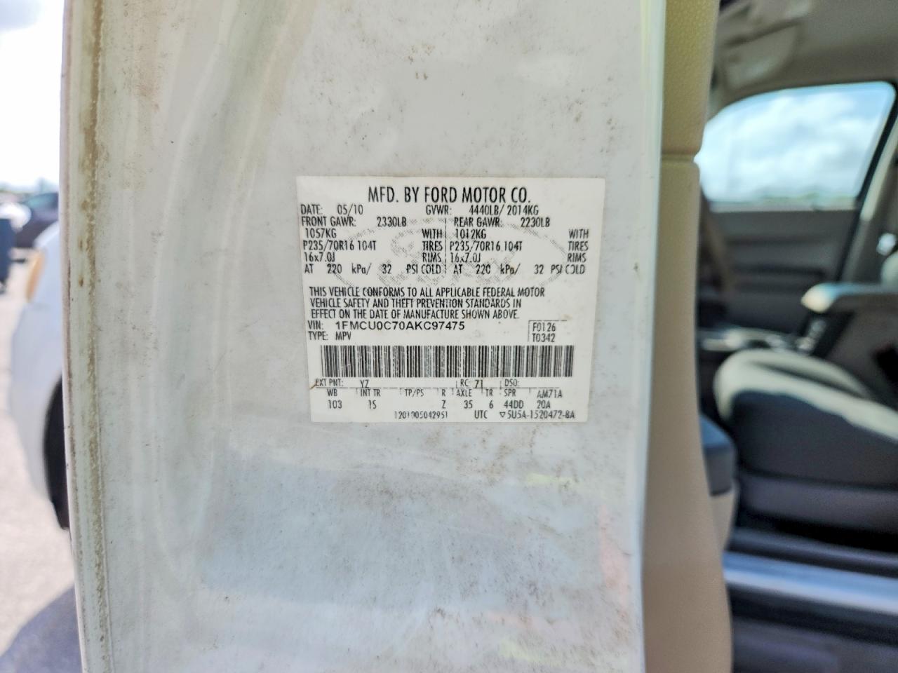 2010 FORD ESCAPE
