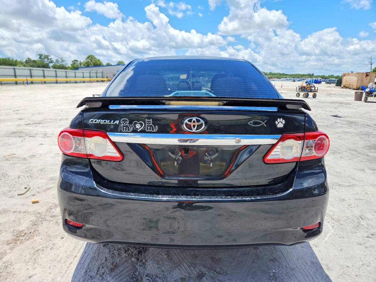 2013 TOYOTA COROLLA