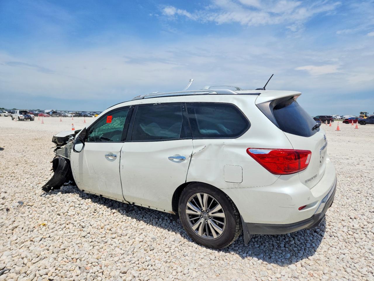 2018 NISSAN PATHFINDER