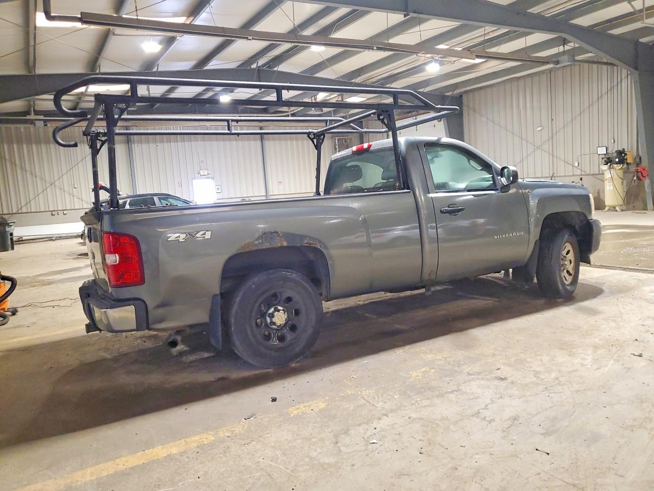 2011 CHEVROLET SILVERADO